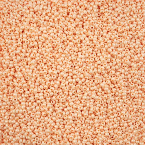 Pearl Peach Chalk Luster Terra 11/0