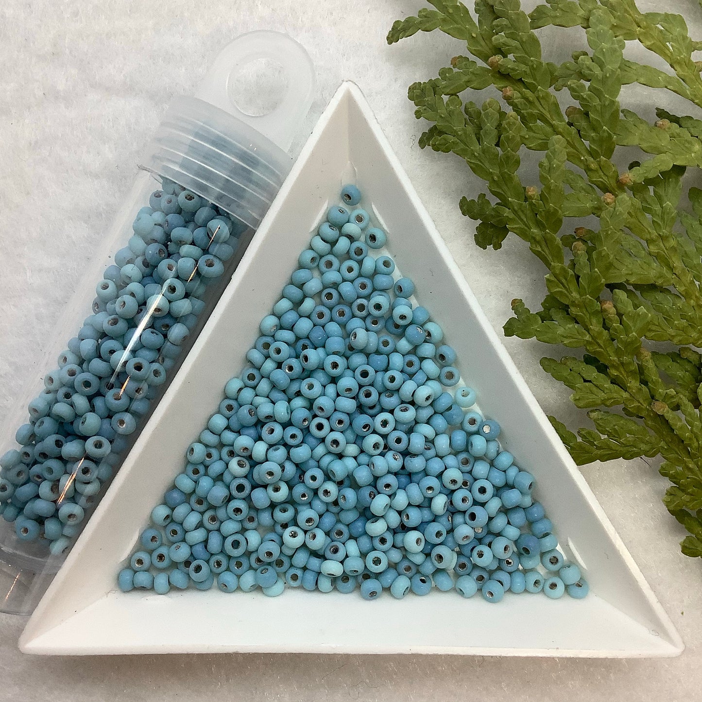 Vintage Venetian - Turquoise Blue Unfinished 10/0