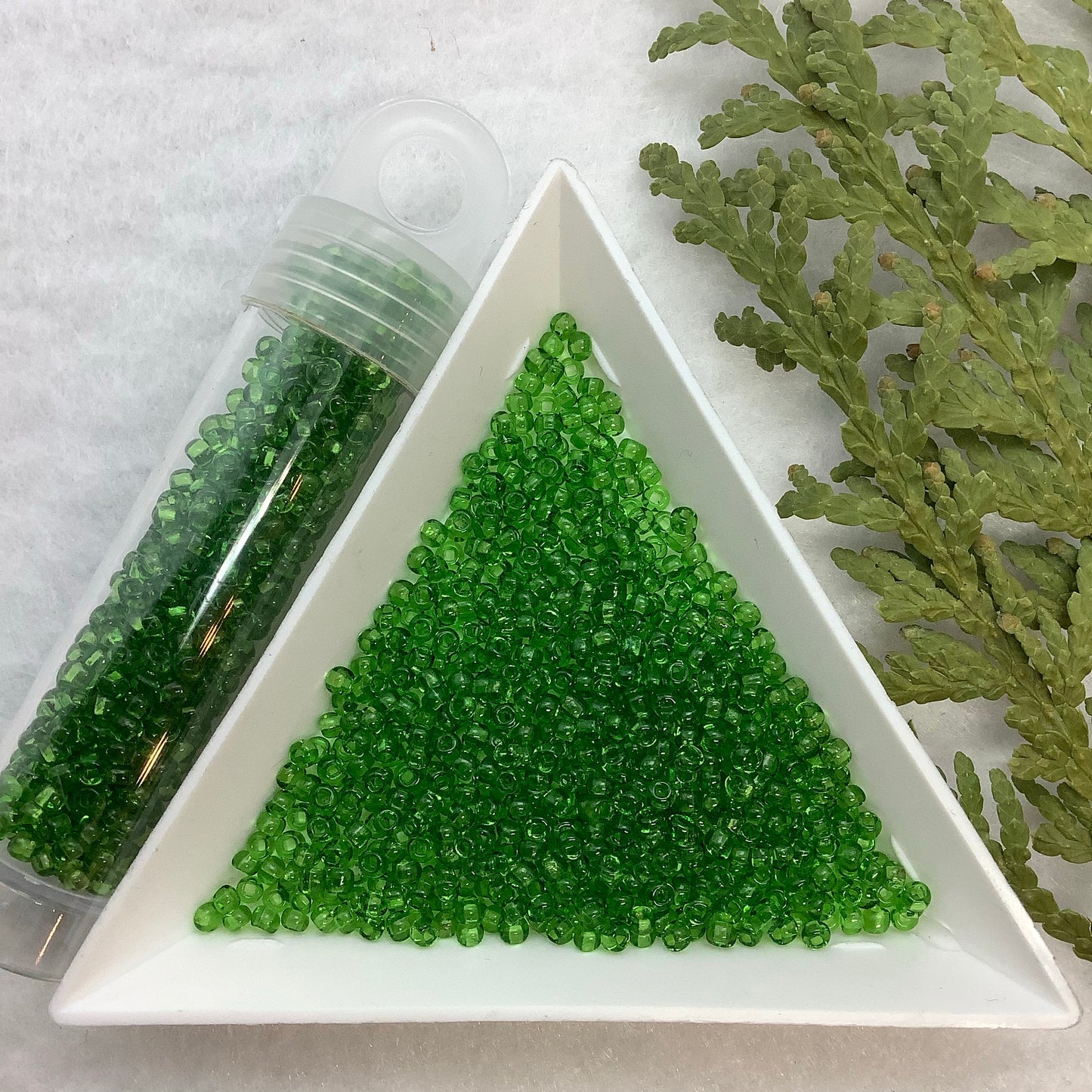 Vintage Venetian - Transparent Yellow Green 11/0