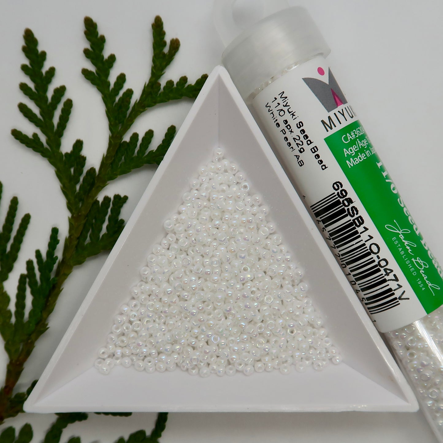 White Pearl AB - Miyuki Seed Bead 11/0 - 22g