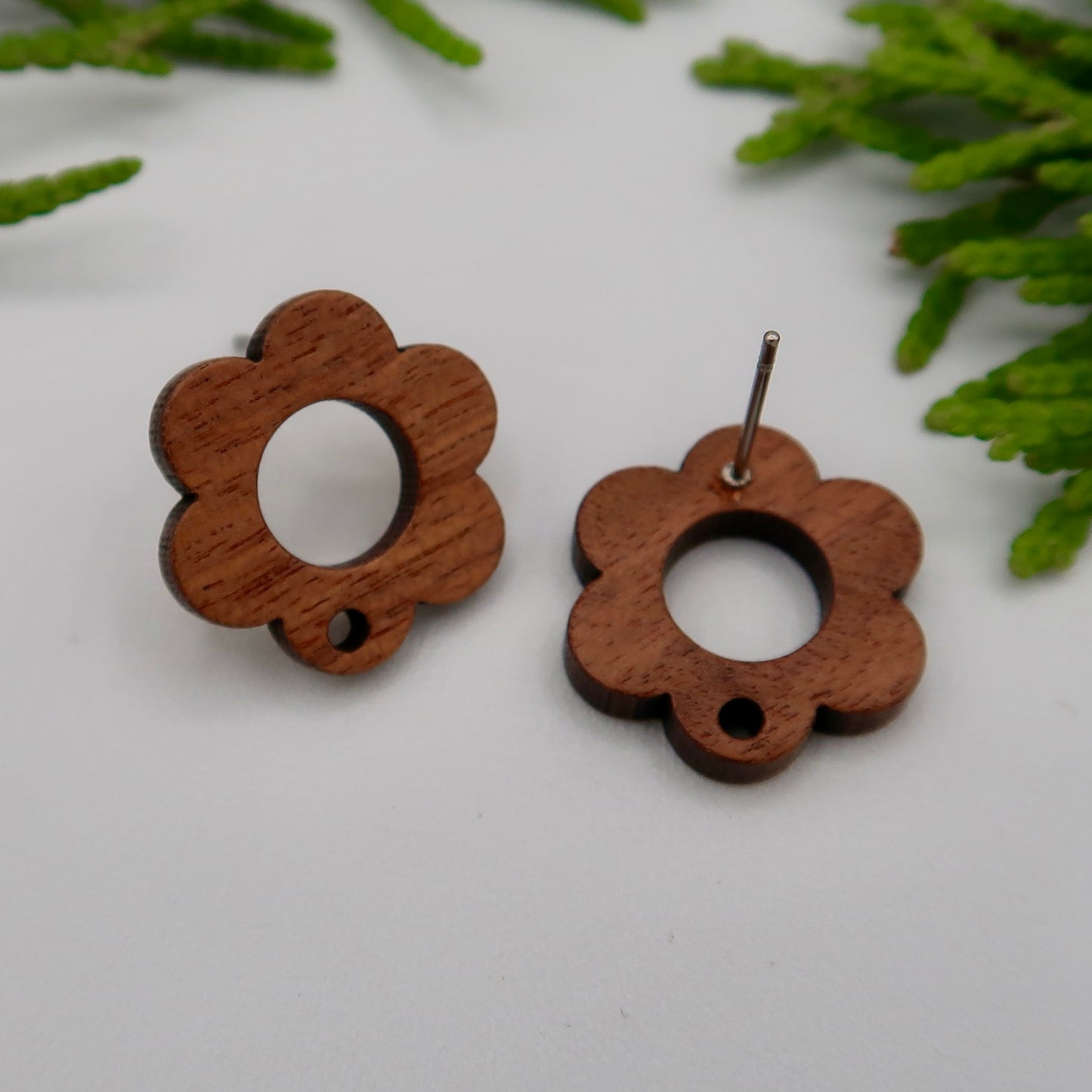 Natural Wood Studs - 1 pair