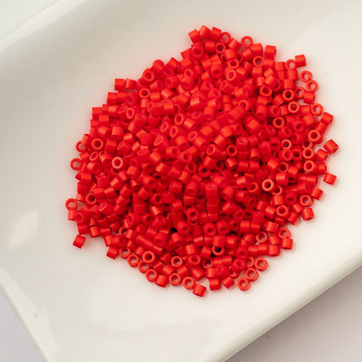 Fire Cracker Red - Cylin Bead 11/0 - 25g