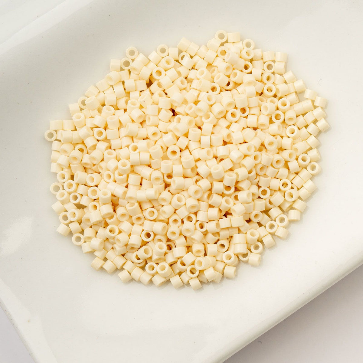 Dark Cream - Cylin Bead 11/0 - 25g