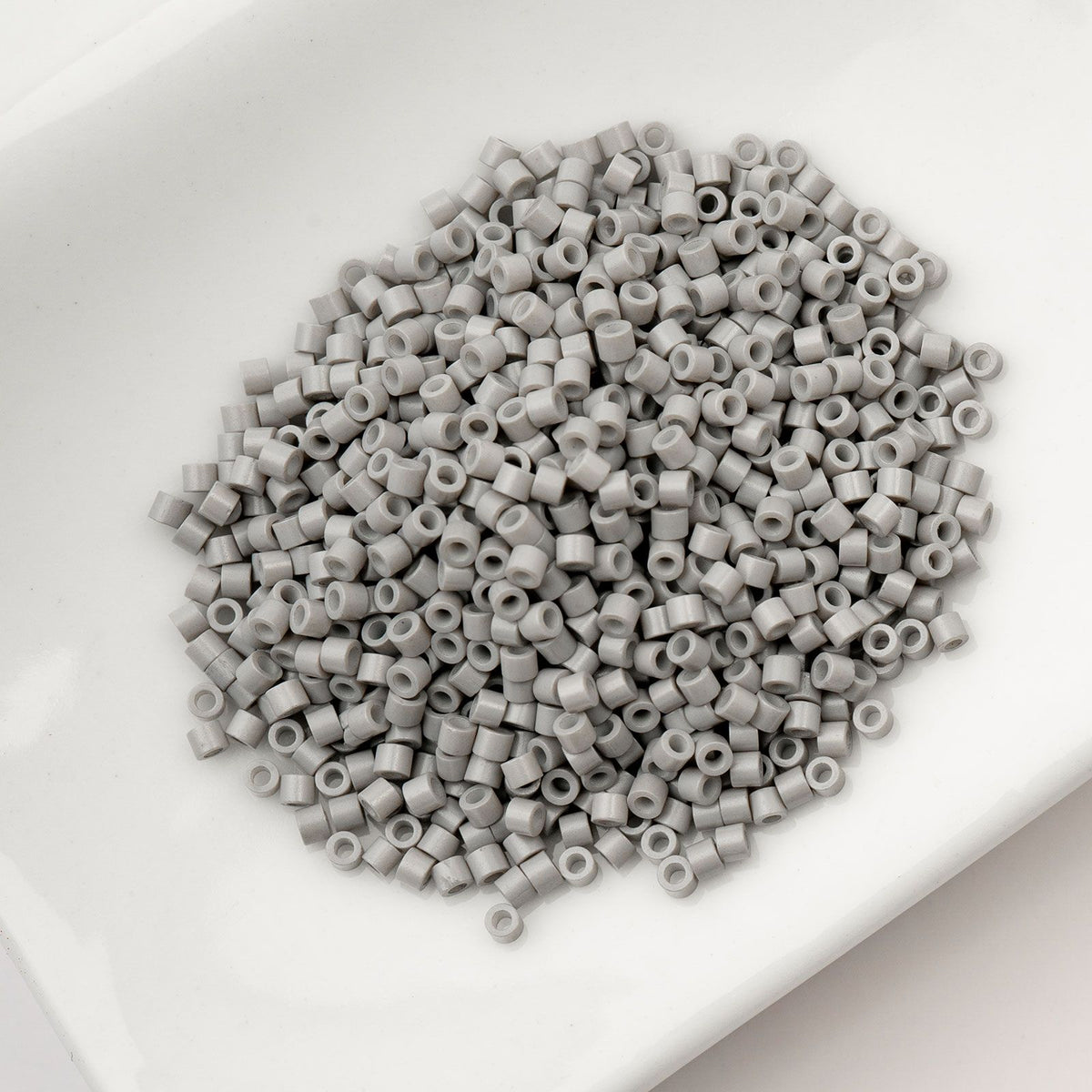 Opaque Dove Grey - Cylin Bead 11/0 - 25g
