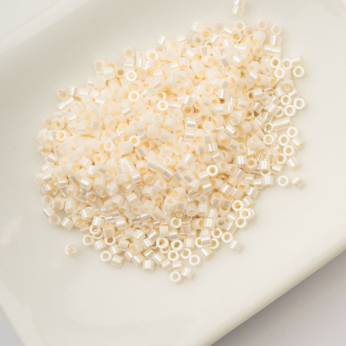 Opaque White Bisque Ceylon - Cylin Bead 11/0 - 25g