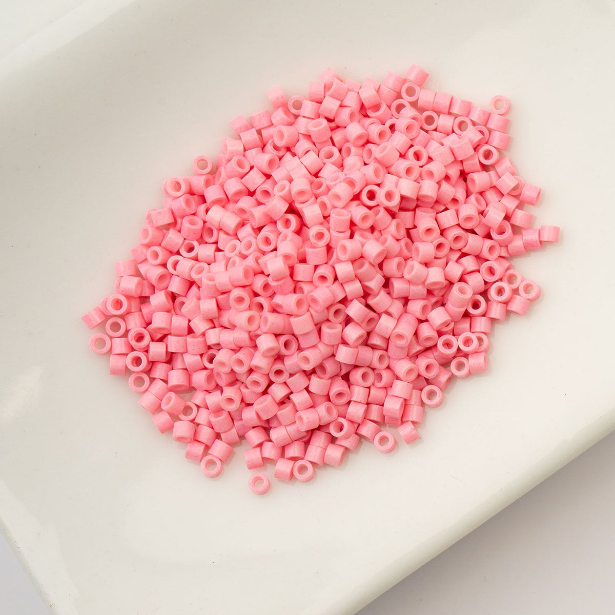 Opaque Pink Ceylon - Cylin Bead 11/0 - 25g