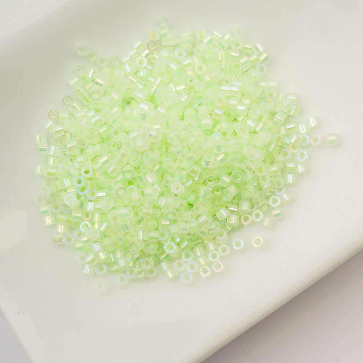 Light Green Glow in the Dark AB - Cylin Bead 11/0 - 25g