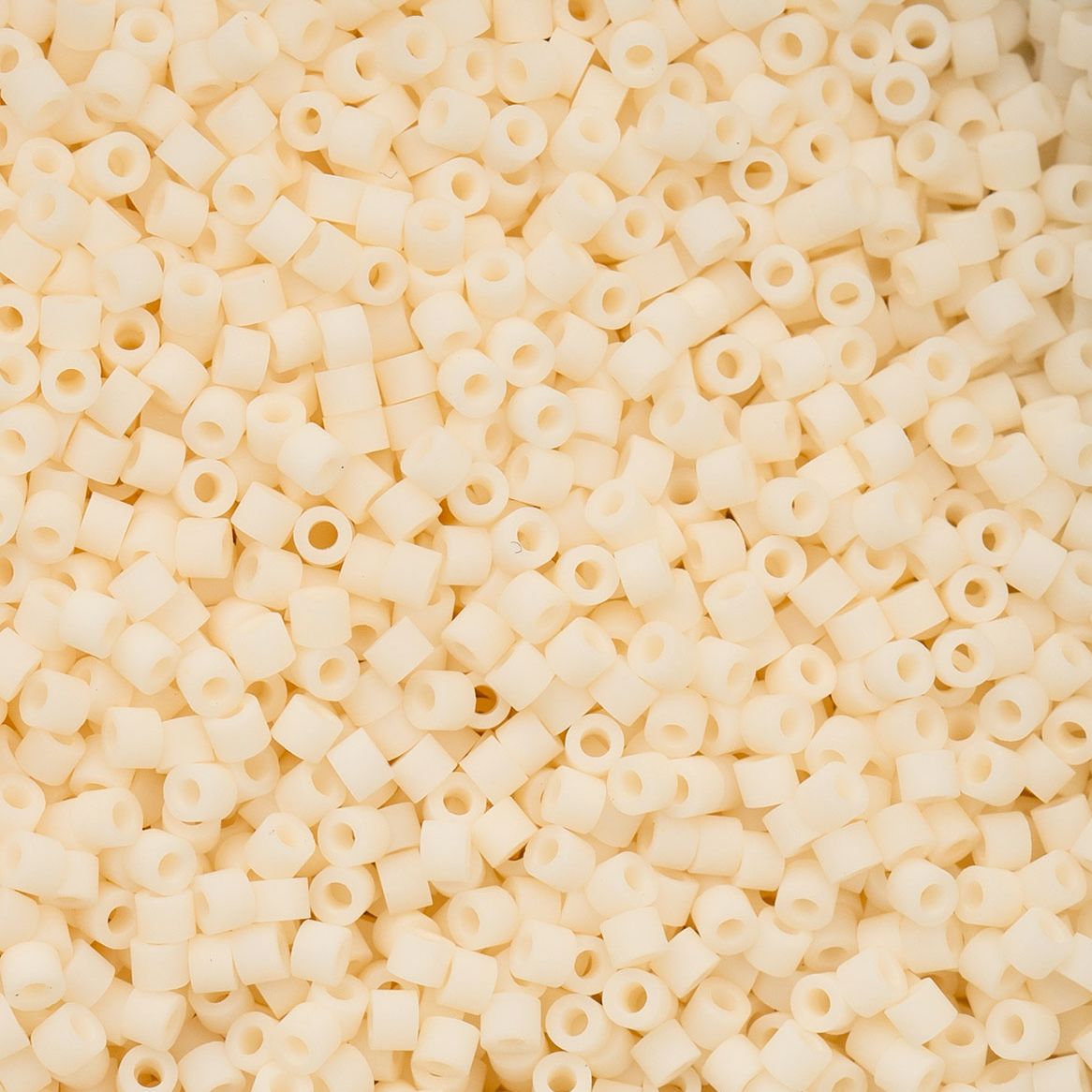 Warm Cream Matte Macaron - Cylin Bead 11/0 - 25g