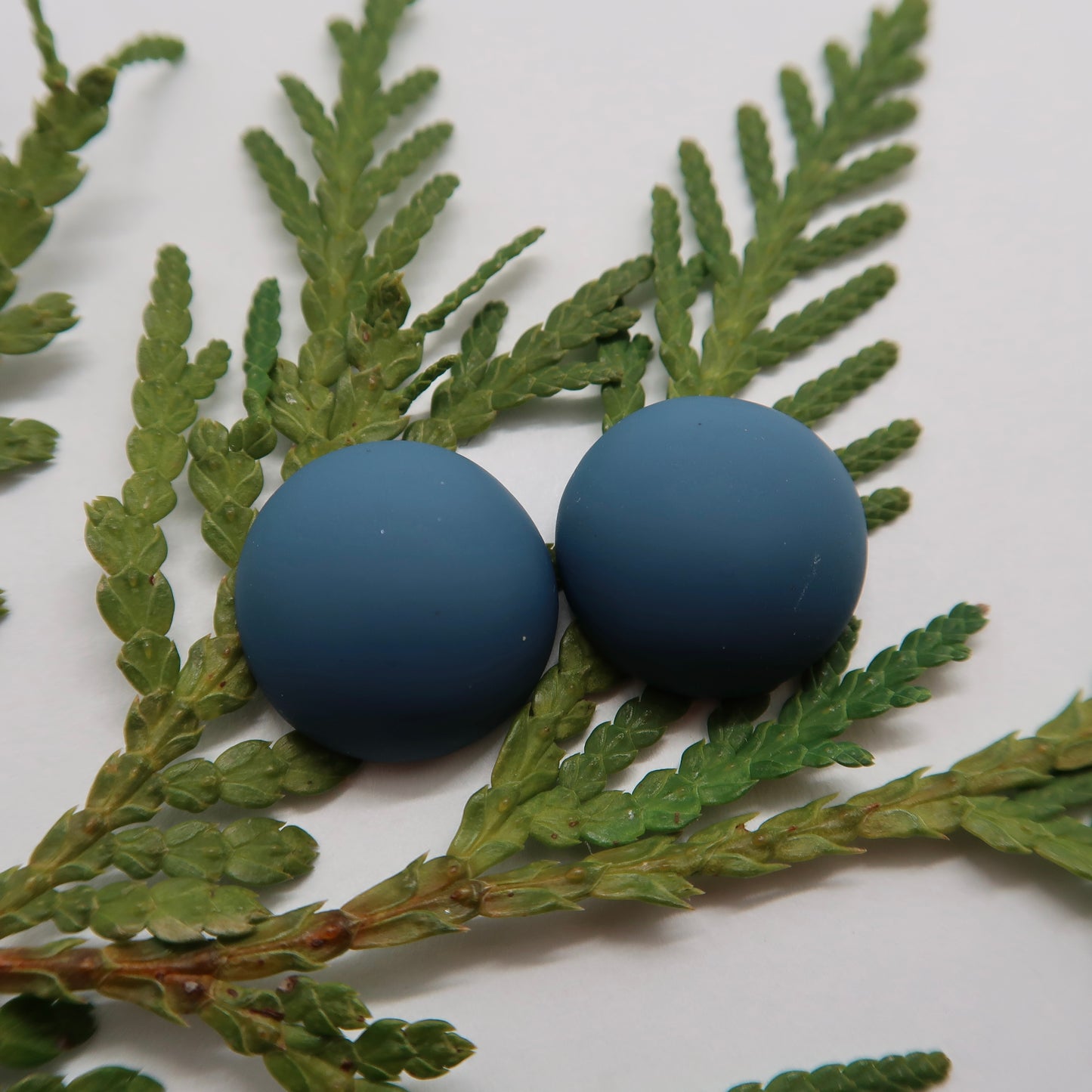 Matte Dome Resin Cabs 16mm & 18mm - 1 pair