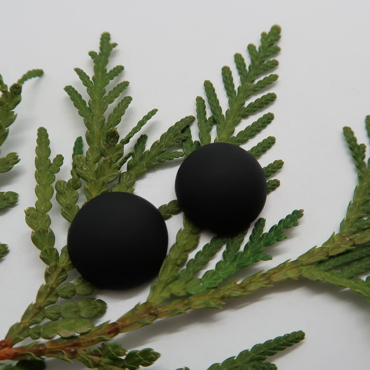 Matte Dome Resin Cabs 16mm & 18mm - 1 pair