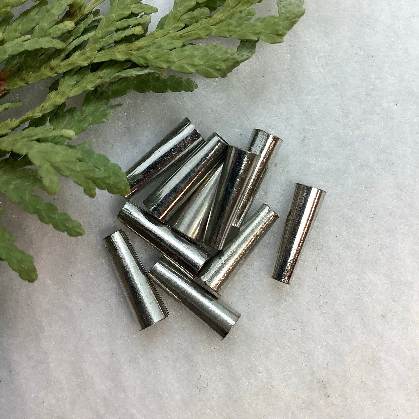 Cones Bright Silver - 10mm (10pcs)