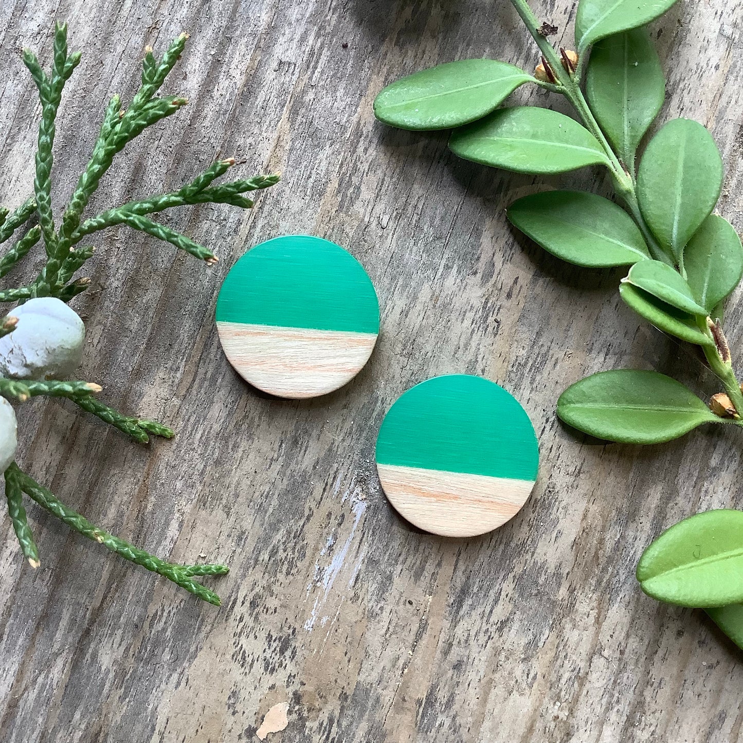 Wood and Resin Flat Backs - 15mm - 2 pcs