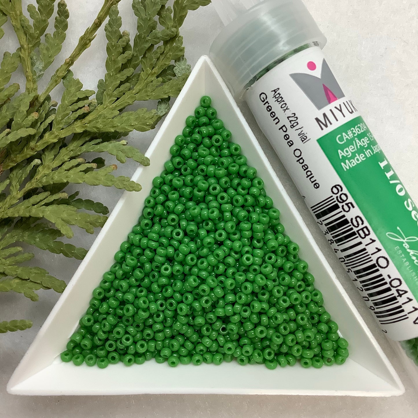 Green Pea - Miyuki Seed Bead 11/0 - 22g